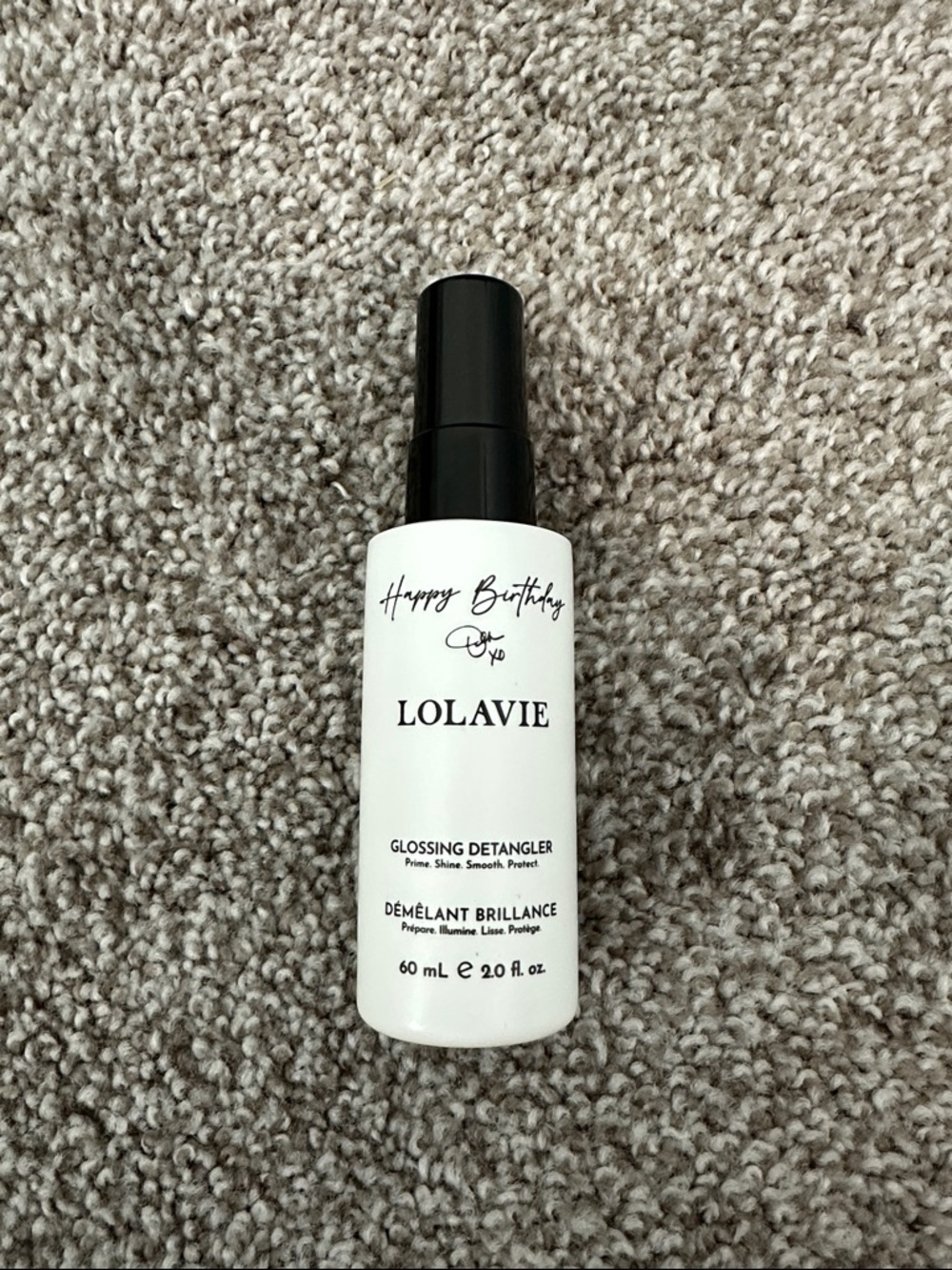 New LOLAVIE Glossing Detangler Spray